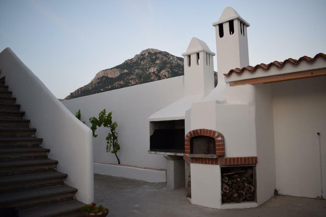 Canne Al Vento Galtelli Exterior photo