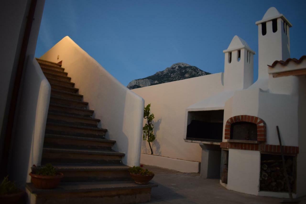 Canne Al Vento Galtelli Exterior photo